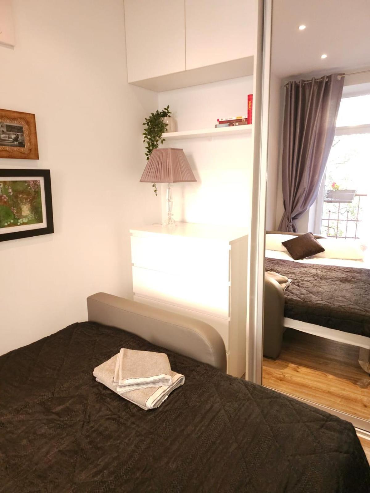 Modern 2 Bedroom Apartment In The City Centre Rīga Exterior foto