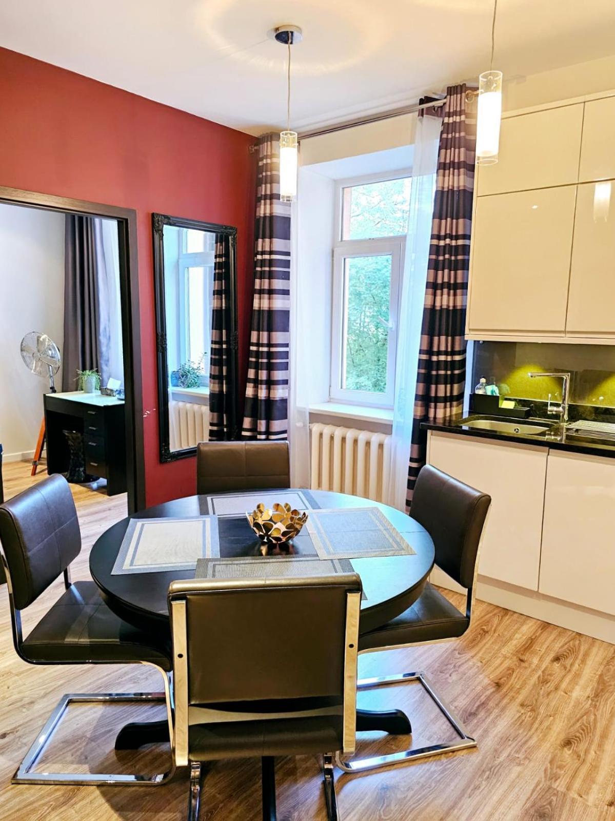 Modern 2 Bedroom Apartment In The City Centre Rīga Exterior foto